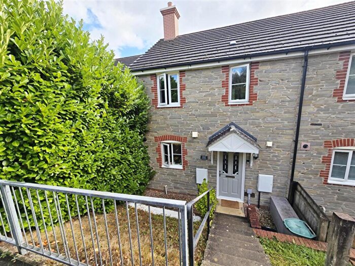 3 Bedroom House For Sale In Kensey Valley Meadow, Launceston, PL15