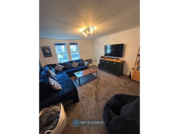 2 Bedroom Flat To Rent In Cribbs Causeway, Bristol, BS10
