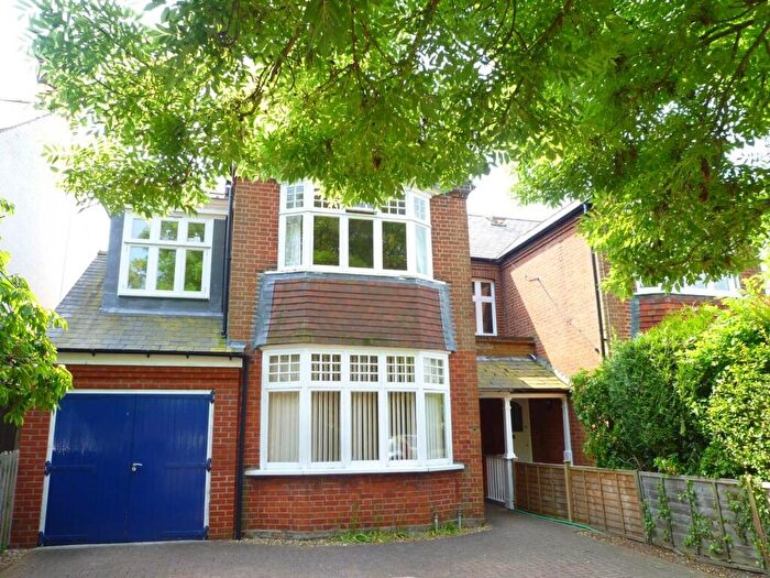 2 Bedroom Apartment To Rent In Chesterton Road, Cambridge, CB4