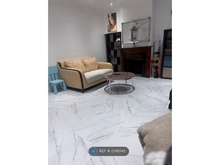 3 Bedroom End Of Terrace House To Rent In Thornton Road, Carshalton, SM5