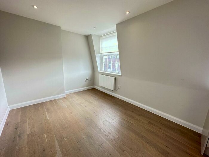 1 Bedroom Flat For Sale In Flat, Wigmores South, Welwyn Garden City, Hertfordshire, AL8