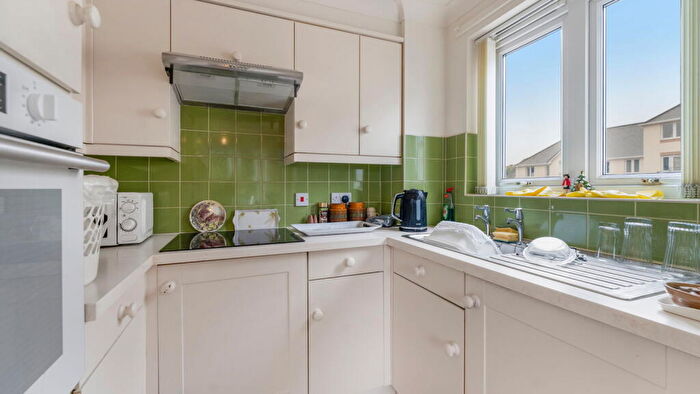 1 Bedroom Apartment For Sale In Horn Cross Road, Plymouth, PL9