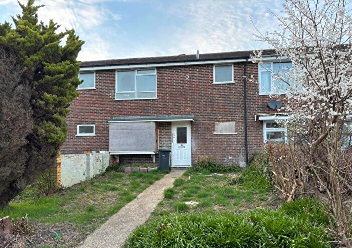 3 Bedroom Terraced House For Sale In Spencer Road, Emsworth, Hampshire, PO10