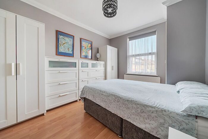 3 Bedroom End Terrace House For Sale In Derwent Road, London, W5