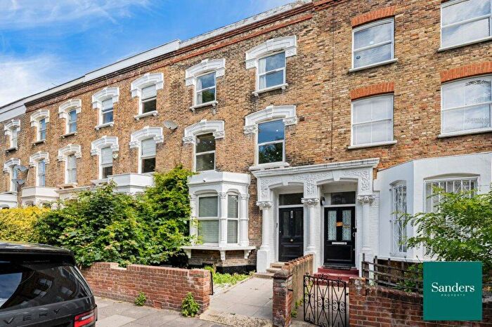 2 Bedroom Flat To Rent In Pyrland Road, Islington, London, N5