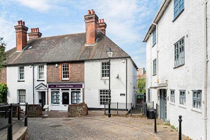 3 Bedroom Terraced House To Rent In Mill Lane, Guildford, GU1