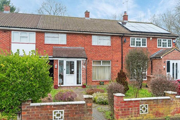 3 Bedroom Terraced House For Sale In Collenswood Road, Stevenage, Hertfordshire, SG2