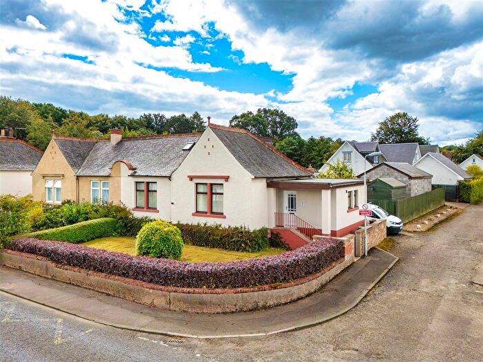 3 Bedroom Semi-Detached House For Sale In Uphall Station Road, Pumpherston, EH53