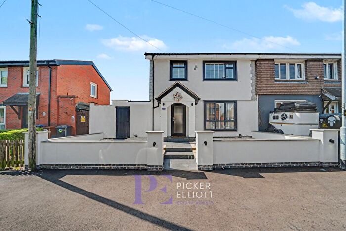 3 Bedroom Semi Detached House For Sale In Moore Road, Barwell, LE9