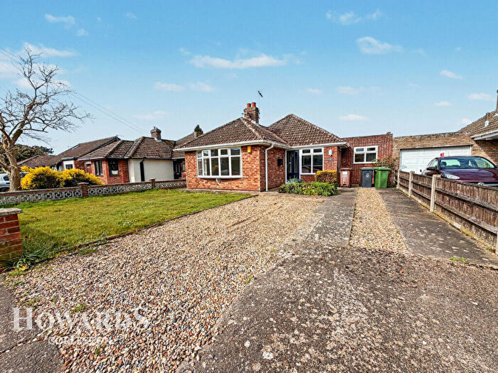 3 Bedroom Detached Bungalow For Sale In Green Lane, Bradwell, NR31