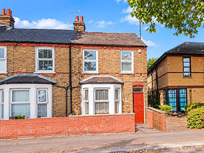 1 Bedroom Flat To Rent In Newmarket Road, Cambridge, Cambs, CB5