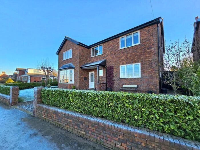 5 Bedroom Detached House For Sale In Shore Road, Hesketh Bank, Preston, PR4