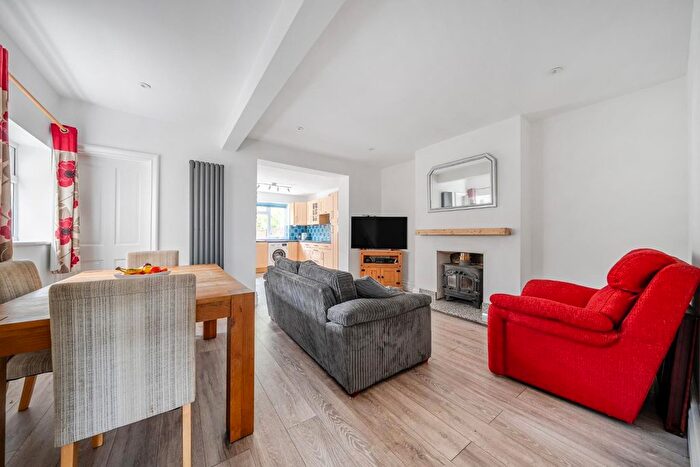 3 Bedroom Property For Sale In Portsdown Road, Portsmouth, PO6