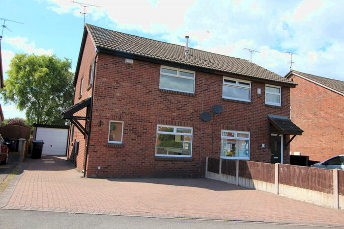 3 Bedroom Semi-Detached House To Rent In Coppenhall, Crewe, Cheshire, CW1