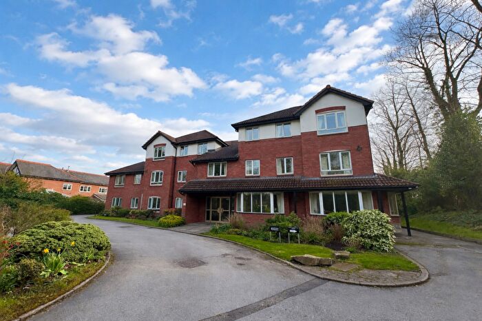 2 Bedroom Flat For Sale In Edge Lane, Stretford, M32