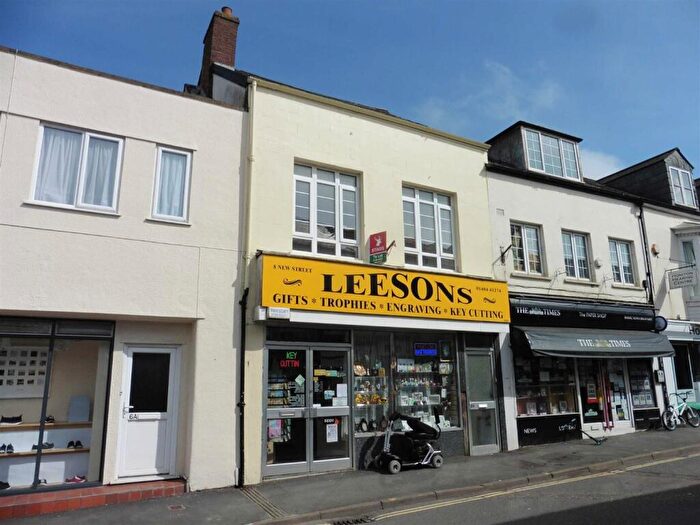 1 Bedroom Apartment To Rent In New Street, Honiton, EX14