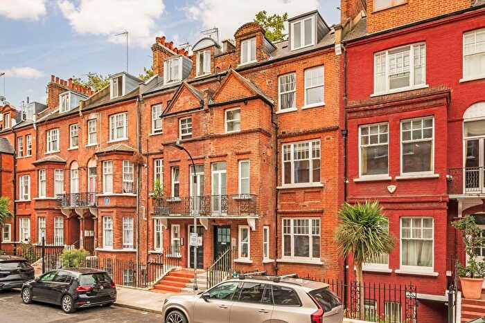 Studio To Rent In Avonmore Road, West Kensington, W14