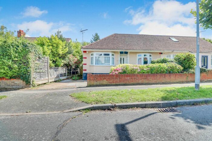 2 Bedroom Bungalow To Rent In Glenmere Park Avenue, Thundersley, SS7