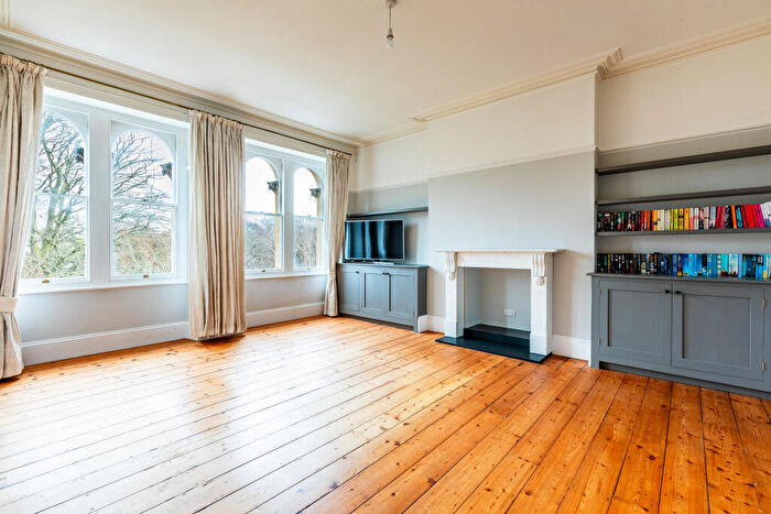 2 Bedroom Flat For Sale In Victoria Square, Clifton Village, Bristol, BS8