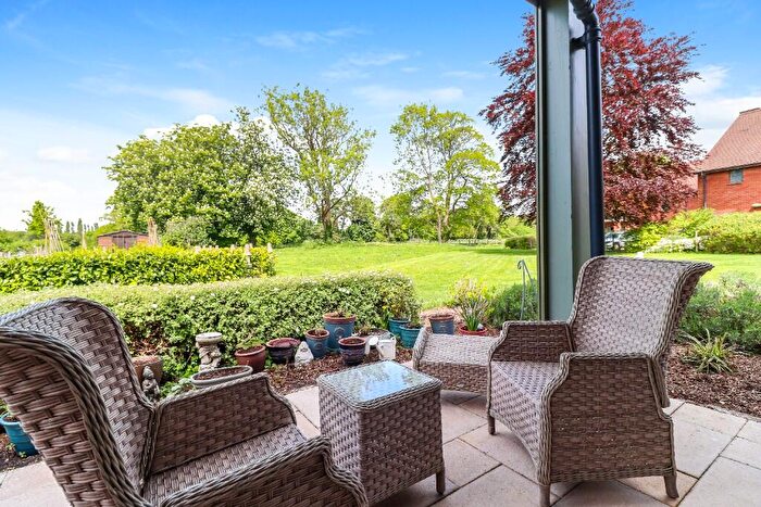 1 Bedroom Retirement Property For Sale In Selman Way, Chalfont Dene, SL9