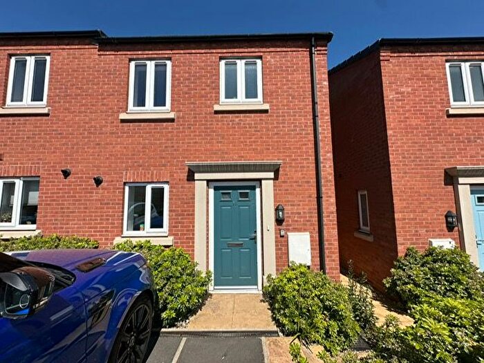 3 Bedroom End Of Terrace House To Rent In Saxelbye Avenue, Derby, DE1