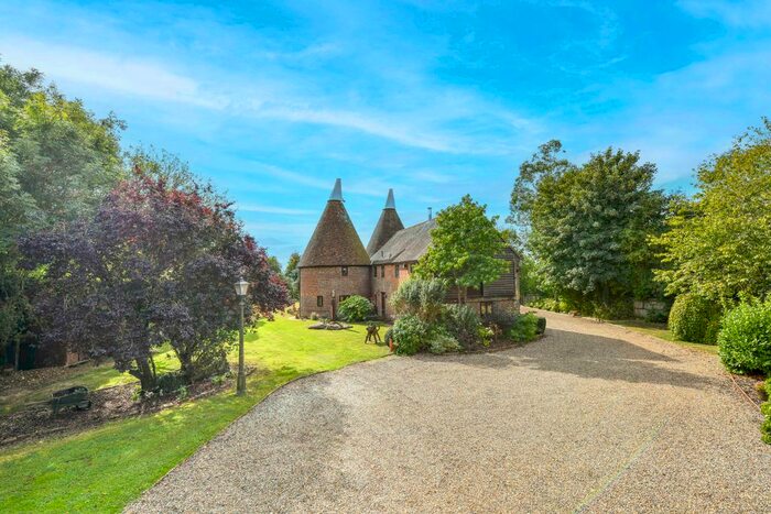 7 Bedroom Detached House For Sale In Old Shelve, Lenham, ME17