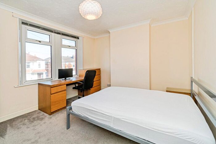 5 Bedroom Terraced House For Sale In Langhorn Road, Southampton, Hampshire, SO16