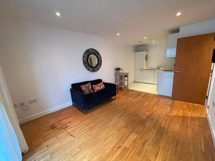 2 Bedroom Apartment To Rent In Kelso Place, Manchester, M15