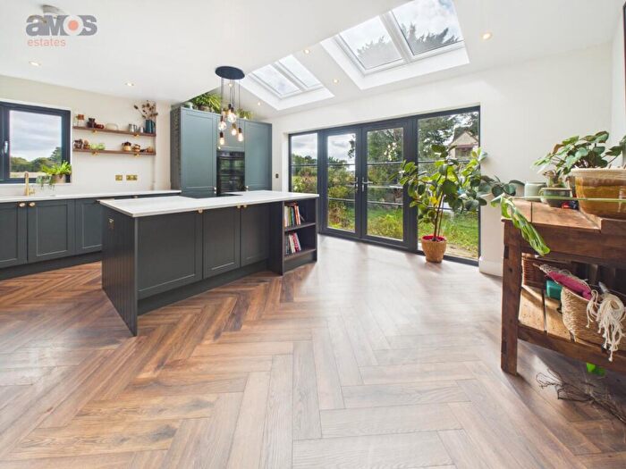 3 Bedroom Semi-Detached House For Sale In Windsor Gardens, Hockley, Essex, SS5