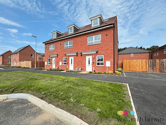 3 Bedroom Semi-detached House To Rent In Keyberde Close, Rackheath, Norwich, NR13