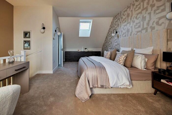 4 Bedroom Semi Detached House For Sale In Banbury Road, Warwick, Warwickshire, CV34