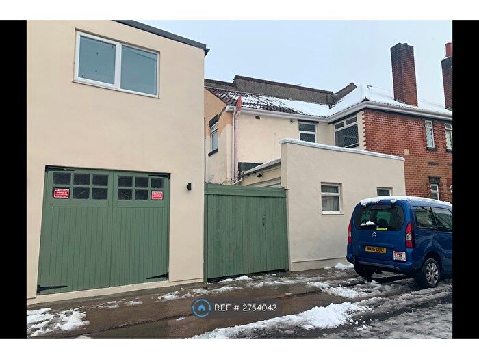 1 Bedroom Semi Detached House To Rent In William Street, Totterdown, Bristol, BS3
