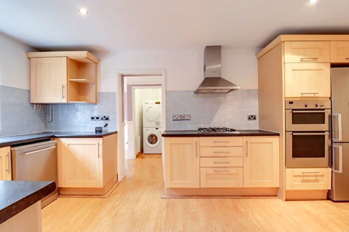 4 Bedroom Detached House To Rent In Turpins Rise, Windlesham, GU20