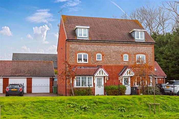 4 Bedroom Semi Detached House For Sale In Brougham Grove, Angmering, BN16