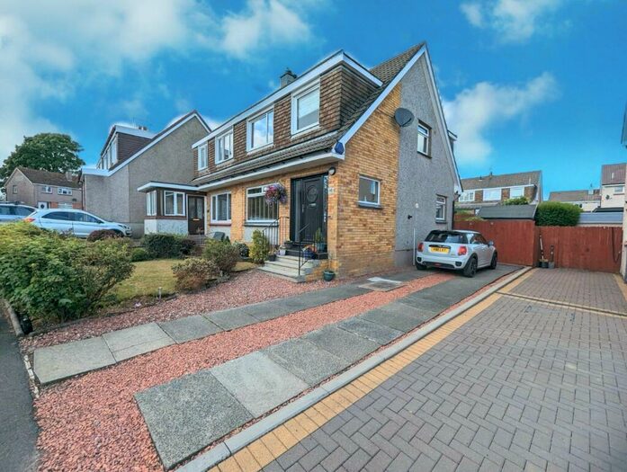 3 Bedroom Semi-Detached House For Sale In Rokeby Crescent, Strathaven, ML10