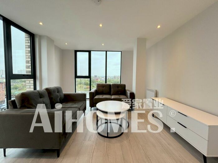 2 Bedroom Flat To Rent In Regent Plaza, Oldfield Road, Salford, M5