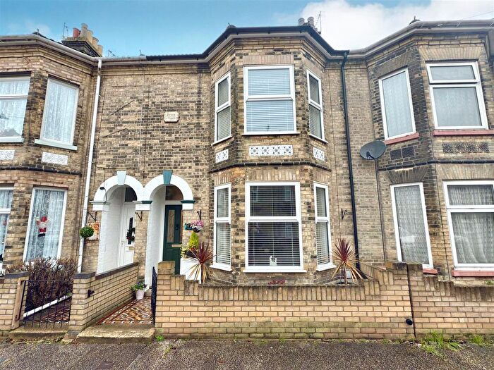 4 Bedroom Terraced House For Sale In Park Road, Lowestoft, Suffolk, NR32