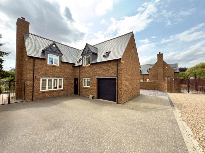 4 Bedroom Detached House For Sale In Millway, Duston, Northampton, NN5
