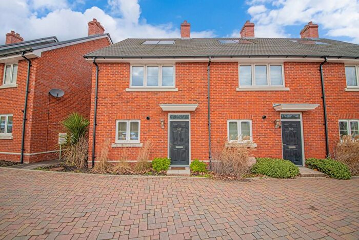 2 Bedroom End Terrace House For Sale In Highwood Avenue, Eastleigh, SO50