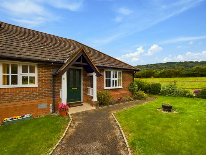 2 Bedroom Bungalow To Rent In Hill Farm Court, Chinnor, Oxfordshire, OX39