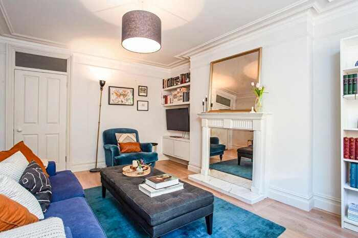 3 Bedroom Flat To Rent In St Marys Mansions, St Marys Terrace, W2