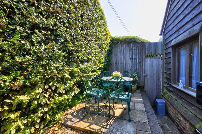 1 Bedroom Property To Rent In Bolter End Lane, Wheeler End, High Wycombe, Buckinghamshire, HP14