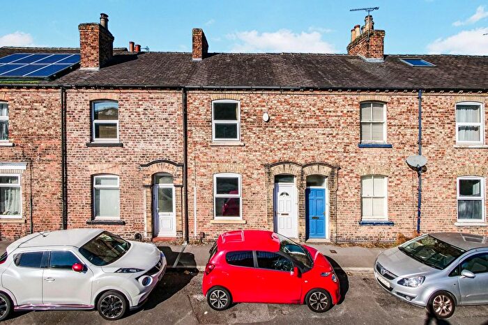2 Bedroom Terraced House For Sale In Scarborough Terrace, York, YO30