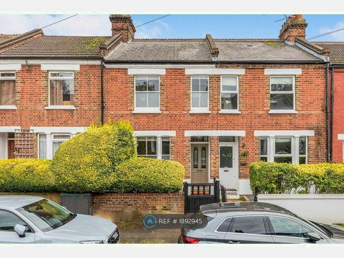 2 Bedroom Terraced House To Rent In Hambro Road, London, SW16