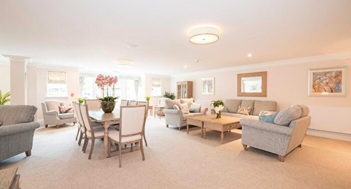 1 Bedroom Retirement Property To Rent In Yorktown Road, Sandhurst, Berkshire, GU47