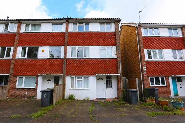 4 Bedroom Terraced House For Sale In Burnt Ash Road, Lee, London, SE12