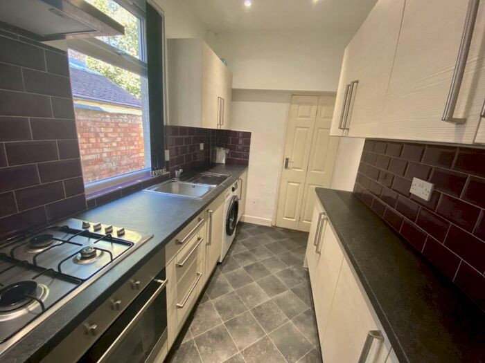 3 Bedroom Terraced House To Rent In Wordsworth Road, Leicester, LE2