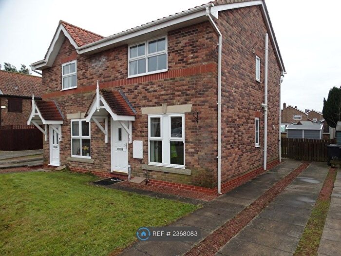 3 Bedroom Semi-Detached House To Rent In The Meadows, Riccall, York, YO19