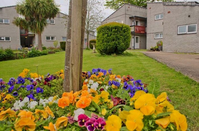 1 Bedroom Apartment To Rent In The Lawns, Caldicot. Call Homesearch On, NP26