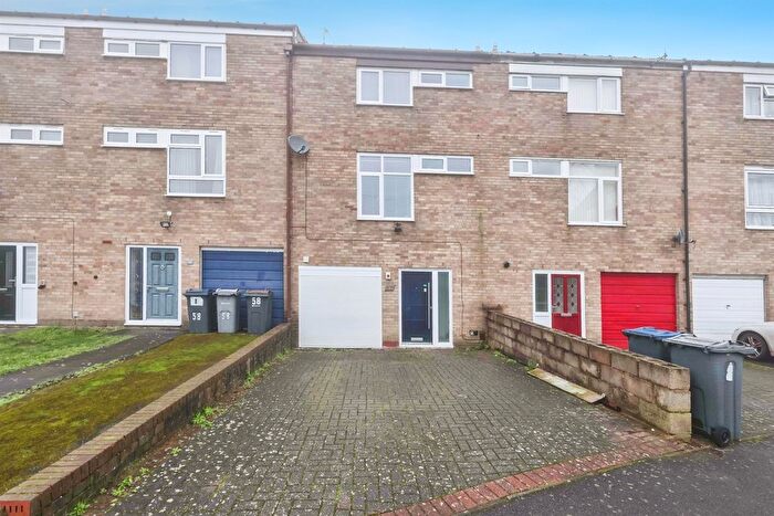 3 Bedroom Terraced House For Sale In Middle Leasow, Quinton, Birmingham, B32
